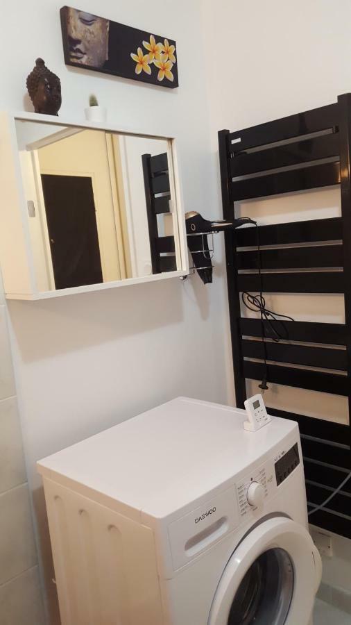 Votre Escale - Le Globe Trotteur Apartamento Niort Exterior foto