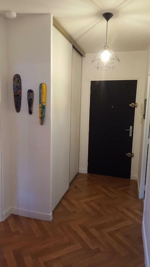 Votre Escale - Le Globe Trotteur Apartamento Niort Exterior foto