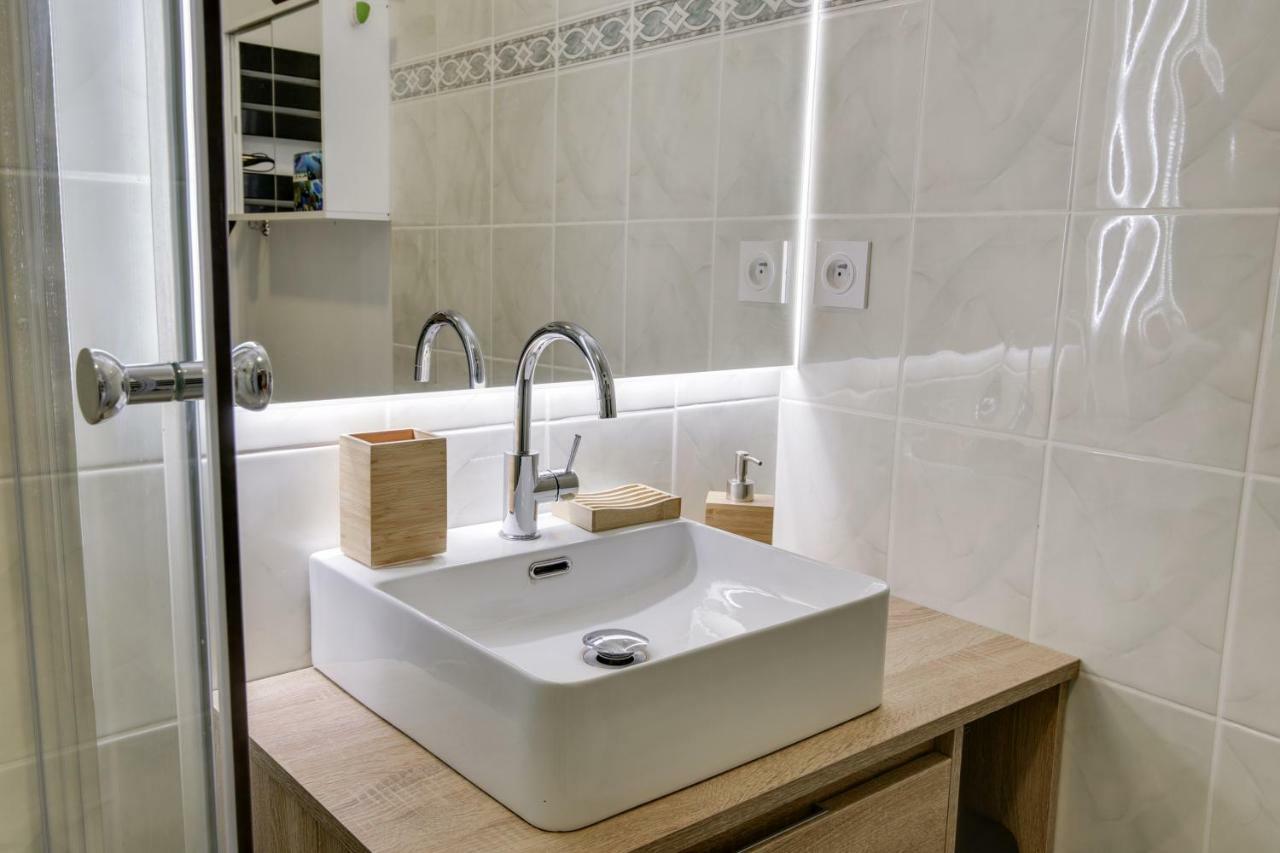 Votre Escale - Le Globe Trotteur Apartamento Niort Exterior foto